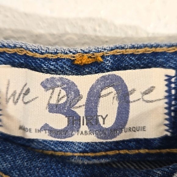 *NWT* Free People The Lasso High-Rise Button Fly Ripped Knee Straight Leg, 30 - Picture 4 of 9